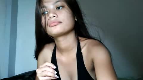 Snapshot of ursweetereca18 chatting on 06-09-26, 12:28 ERECA online show from 06-09-26, 12:28