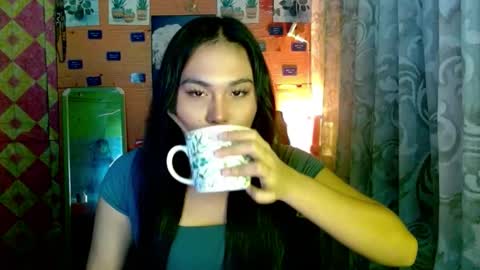 YOURGIRLCAMILLA online show from 12-17-25, 01:06