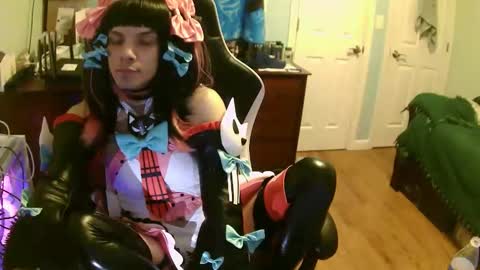 urvm online show from 04-20-26, 01:41