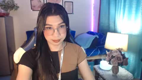 Ashley Kate Mateo Gray online show from 01-06-25, 10:57