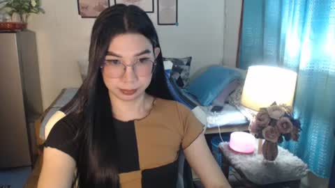 Ashley Kate Mateo Gray online show from 03-04-25, 10:24