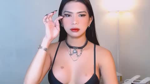 urwildest_margaret online show from 02-02-26, 08:13