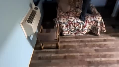 Snapshot of us24u888 chatting on 09-17-25, 07:10 us24u888 online show from 09-17-25, 07:10