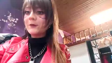 Snapshot of usagired chatting on 01-26-25, 06:48 --Lucy-- online show from 01-26-25, 06:48