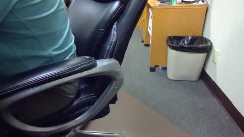 useemie online show from 04-07-26, 11:04