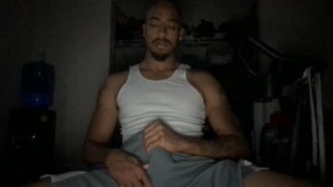 Snapshot of usermaneee589 chatting on 10-27-25, 08:18 usermaneee589 online show from 10-27-25, 08:18