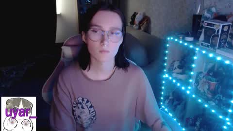 Snapshot of uyar_ chatting on 09-14-25, 02:38 Cara online show from 09-14-25, 02:38