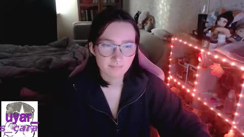 Snapshot of uyar_ chatting on 10-18-25, 06:37 Cara online show from 10-18-25, 06:37