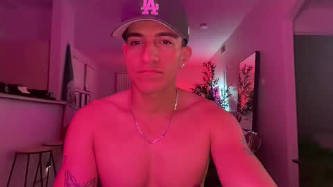 vaderpapi19 online show from 02-03-26, 08:19