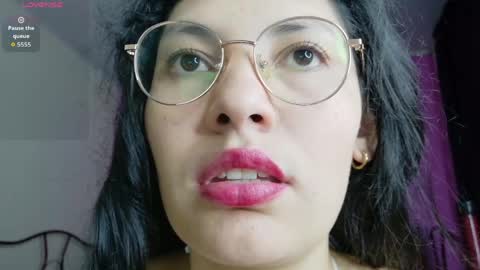 Vainilla online show from 04-21-26, 02:51