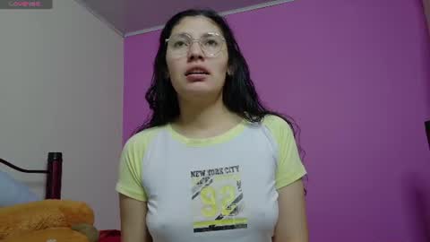 Snapshot of vainilla_cam chatting on 06-28-26, 08:04 Vainilla online show from 06-28-26, 08:04