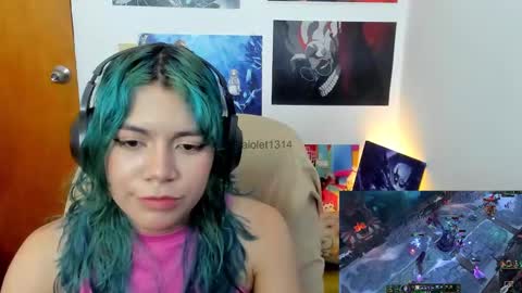 Vaiolet1314 online show from 11-14-25, 04:33