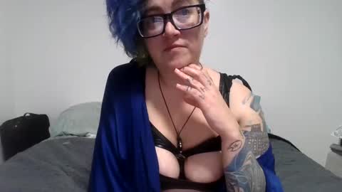 Snapshot of valarieak chatting on 09-26-25, 02:59 valarieak online show from 09-26-25, 02:59