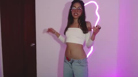 Snapshot of valcooky chatting on 05-06-26, 04:08 Hi I am Valcooky online show from 05-06-26, 04:08