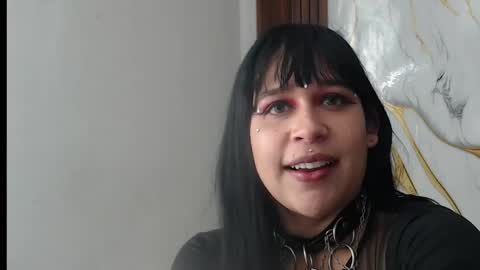 Snapshot of valen_ross7 chatting on 05-05-26, 08:17 valen_ross7 online show from 05-05-26, 08:17