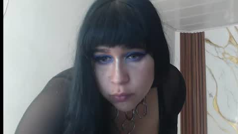 Snapshot of valen_ross7 chatting on 06-10-26, 08:13 valen_ross7 online show from 06-10-26, 08:13