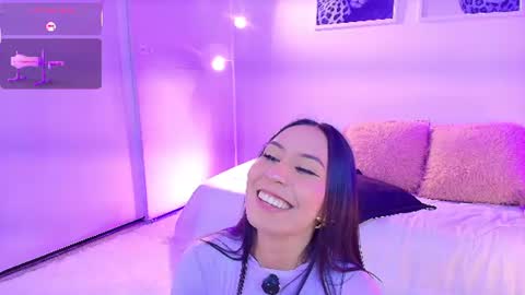 Snapshot of valen_ross_ chatting on 06-26-26, 12:37 valentina Rossi 3 online show from 06-26-26, 12:37