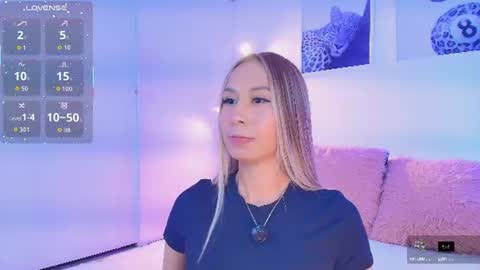 Snapshot of valen_ross_ chatting on 07-25-26, 09:12 valentina Rossi 3 online show from 07-25-26, 09:12