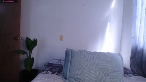 Snapshot of valen_thompson chatting on 05-01-26, 08:35 IG-valen mendoza99 twitter valenthompson99 online show from 05-01-26, 08:35