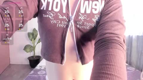 Snapshot of valen_thompson chatting on 05-27-26, 07:22 IG-valen mendoza99 twitter valenthompson99 online show from 05-27-26, 07:22