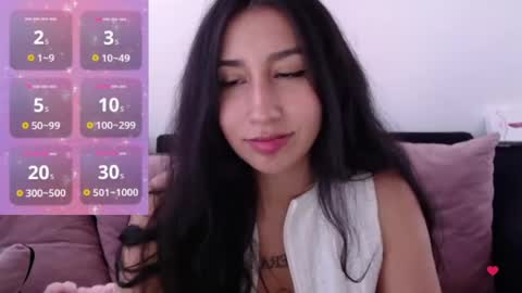 Snapshot of valen_tina33 chatting on 07-01-26, 09:25 Valentina online show from 07-01-26, 09:25
