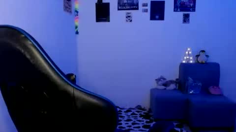 Snapshot of valenbeauty chatting on 06-20-26, 02:14 valenbeauty online show from 06-20-26, 02:14