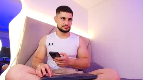 Snapshot of valenssio_moretti chatting on 07-02-26, 01:27 valenssio_moretti online show from 07-02-26, 01:27