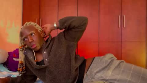   Valentin  independent Cam Boy     online show from 03-04-25, 09:54