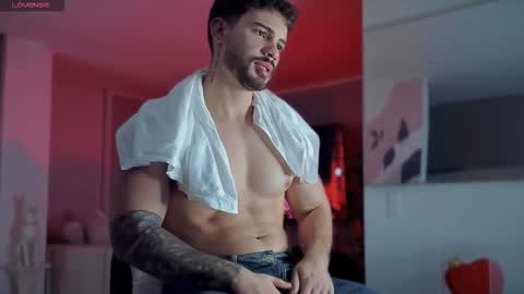 valenthinoking online show from 12-19-25, 05:14