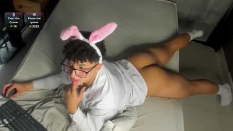 Valentin0 online show from 11-14-25, 07:56