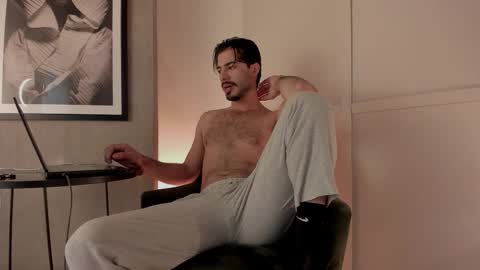 valentin_hoffman online show from 11-13-25, 11:53