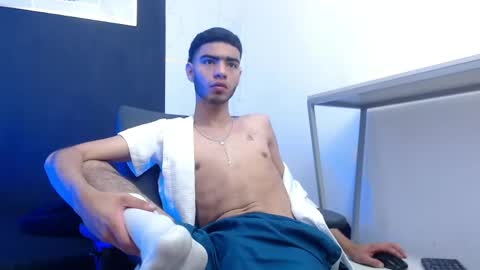 VALENTIN  online show from 03-09-26, 03:32