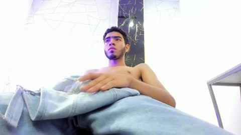 VALENTIN  online show from 04-06-26, 04:46