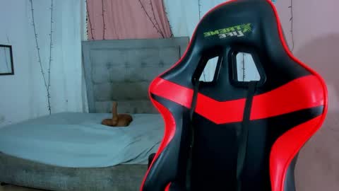 Valentina online show from 10-31-25, 03:29