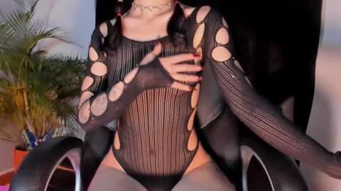 Snapshot of valentina__doll chatting on 09-11-25, 07:52 Valentina  Dolls online show from 09-11-25, 07:52