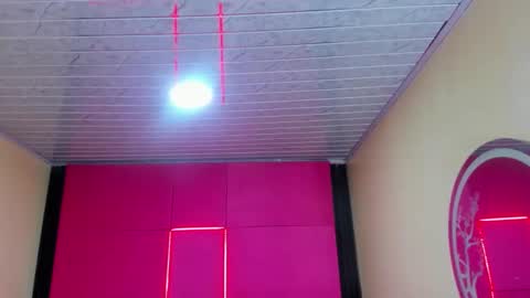Snapshot of valentina_coba11 chatting on 05-25-26, 07:42 Valentina online show from 05-25-26, 07:42