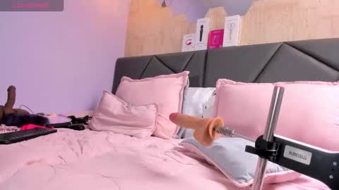 Snapshot of valentina_diiaz chatting on 05-11-26, 02:56 Velentina online show from 05-11-26, 02:56