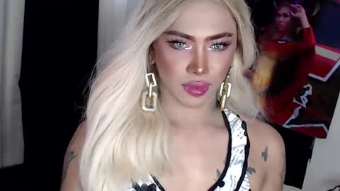Snapshot of valentina_goddess_tsxxx chatting on 12-05-24, 05:26 Amanda online show from 12-05-24, 05:26