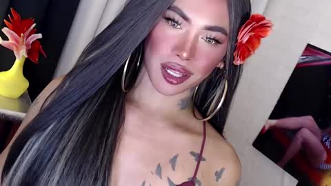 Snapshot of valentina_goddess_tsxxx chatting on 01-13-25, 02:11 Amanda online show from 01-13-25, 02:11
