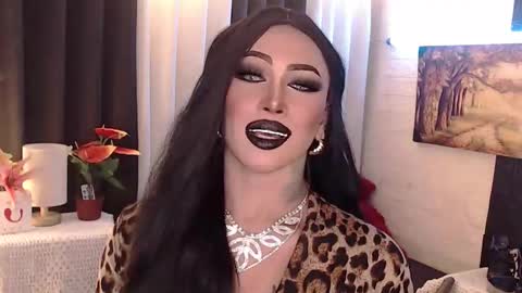 Snapshot of valentina_goddess_tsxxx chatting on 10-18-25, 03:57 Amanda online show from 10-18-25, 03:57