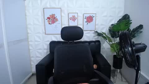 Valentina  online show from 03-08-25, 07:05