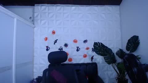 Valentina  online show from 10-04-25, 10:30