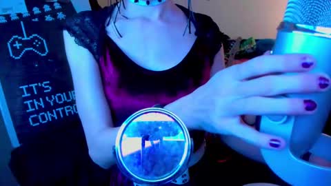 Tina Bates online show from 09-16-25, 08:59