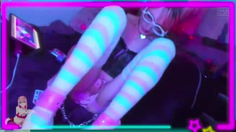 Tina Bates online show from 07-29-26, 01:09