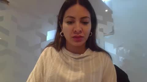valentinaseleni24 online show from 05-18-26, 02:01