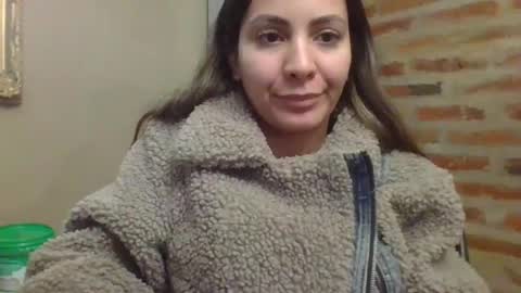 Snapshot of valentinaseleni24 chatting on 06-17-26, 12:02 valentinaseleni24 online show from 06-17-26, 12:02