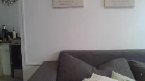 Snapshot of valentinaseleni24 chatting on 06-17-26, 08:10 valentinaseleni24 online show from 06-17-26, 08:10