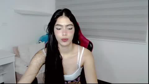 Snapshot of valentinasweet_ chatting on 05-11-26, 01:11 Valentina online show from 05-11-26, 01:11