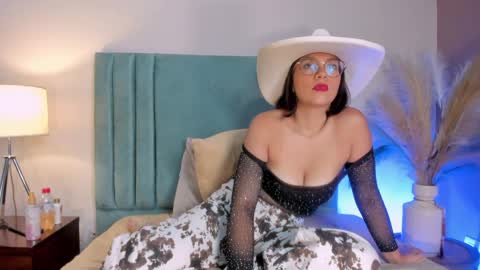 Snapshot of valentinavegaa chatting on 06-04-26, 01:55 Valentina Vega online show from 06-04-26, 01:55