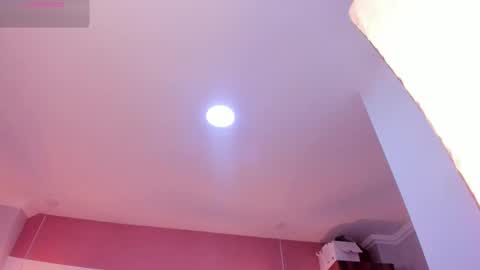 Mia  online show from 11-17-25, 07:30